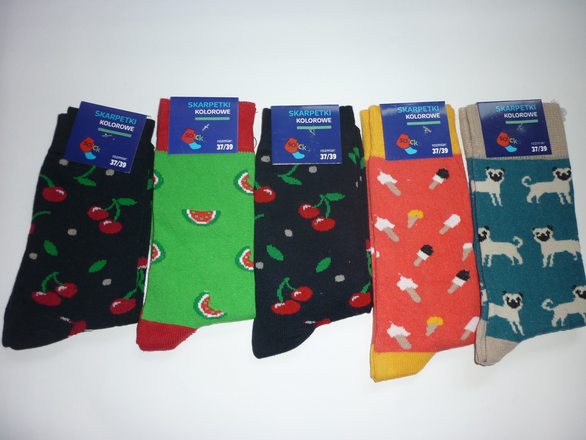 SOCKS LONG FOR MEN IN BEAUTIFUL MIXED DESIGNS AND IN DIFFERENT COLOURS-BEST QUALITY-3 pcs.-SIZE(37-39/40-42/43-45)-LOWEST PRICE GUARANTEED-DO NOT MISS THIS CHANCE-REA 50%-Art.No.PIC1090992