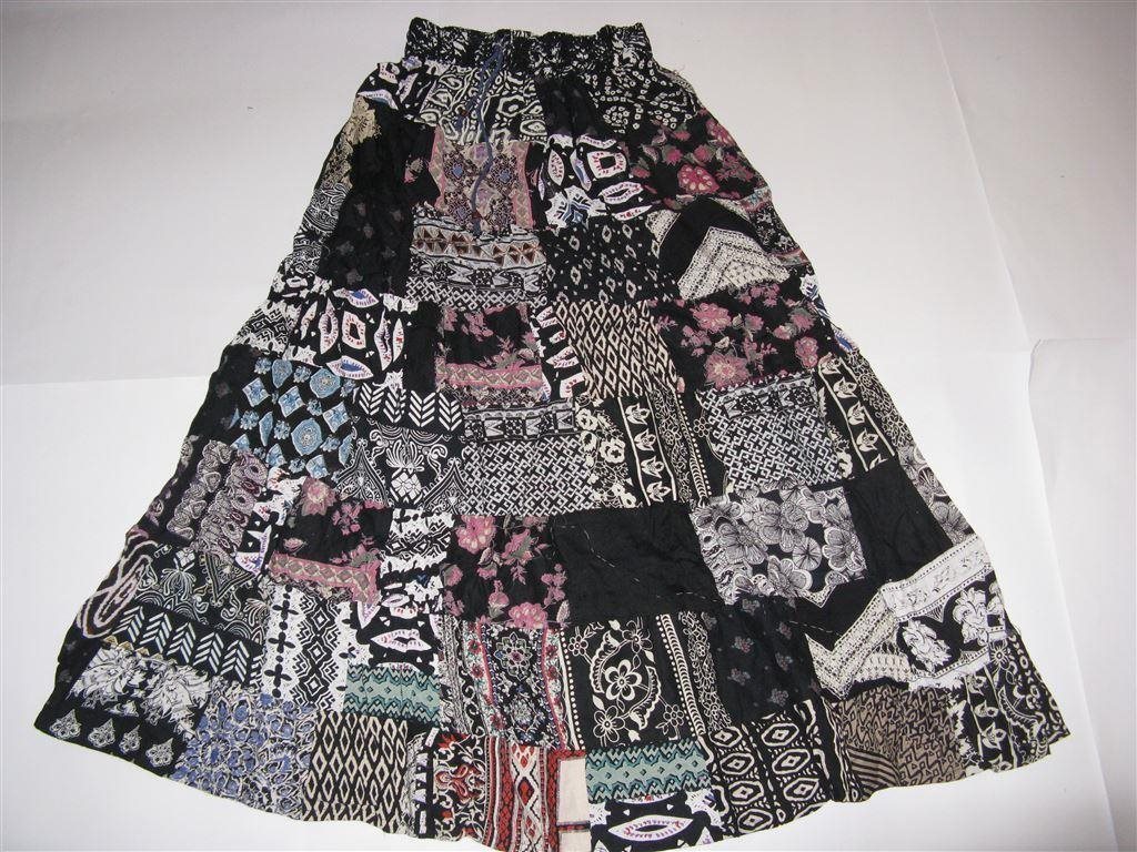 INDIAN BEAUTIFUL FANTASTIC VISCOSE SKIRT IN NICE PRINTS FOR BEAUTIFUL LADIES-LOWEST PRICE GUARANTEED-FREE(POSTNORD)DELIVERY- DON'T MISS THIS CHANCE-DISCOUNT 25%- ART. NO.17/34853223