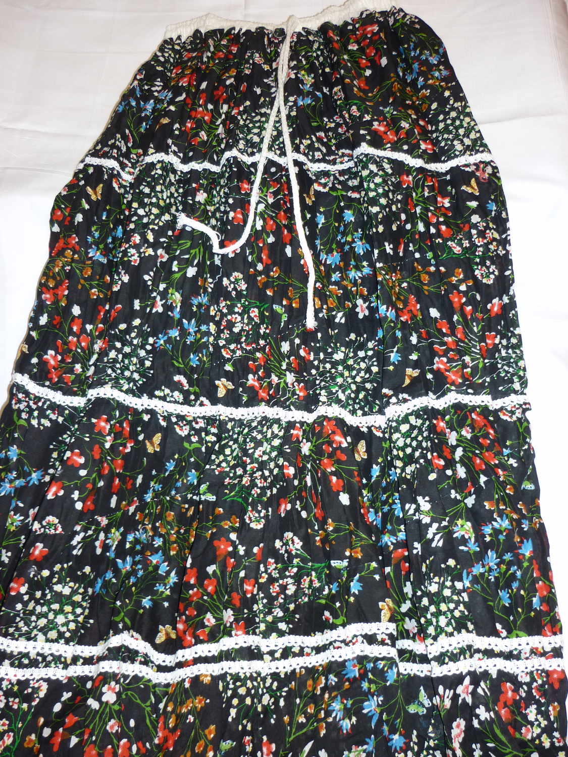 INDIAN BEAUTIFUL FLORAL PRINTED SKIRT IN 100% VISCOSE FOR LONG LADIES ll LOWEST PRICE GUARANTEED IIFREE(POSTNORD) DELIVERY ll DON'T MISS THIS CHANCE-DISCOUNT 25%- ART. NO. 35571986